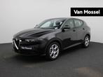 Alfa Romeo Tonale 1.6 130 DS TI FWD, Auto's, Alfa Romeo, Stof, Gebruikt, 4 cilinders, Zwart
