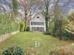 Maison à louer à Uccle, 7 chambres, 274 kWh/m²/jaar, Vrijstaande woning, 7 kamers, 585 m²