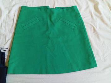 Jupe verte Zara XS beschikbaar voor biedingen