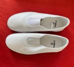 Pantoufles de gym Neuves . Pointure 39, Maat 36 t/m 42, Nieuw, Wit, Turnschoenen