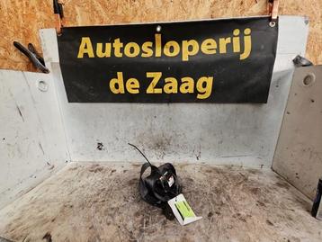 Veiligheidsgordel links-voor van een Opel Corsa beschikbaar voor biedingen