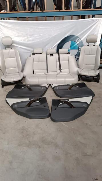  Creme leder sport interieur elektrisch BMW X3  serie  E83 beschikbaar voor biedingen