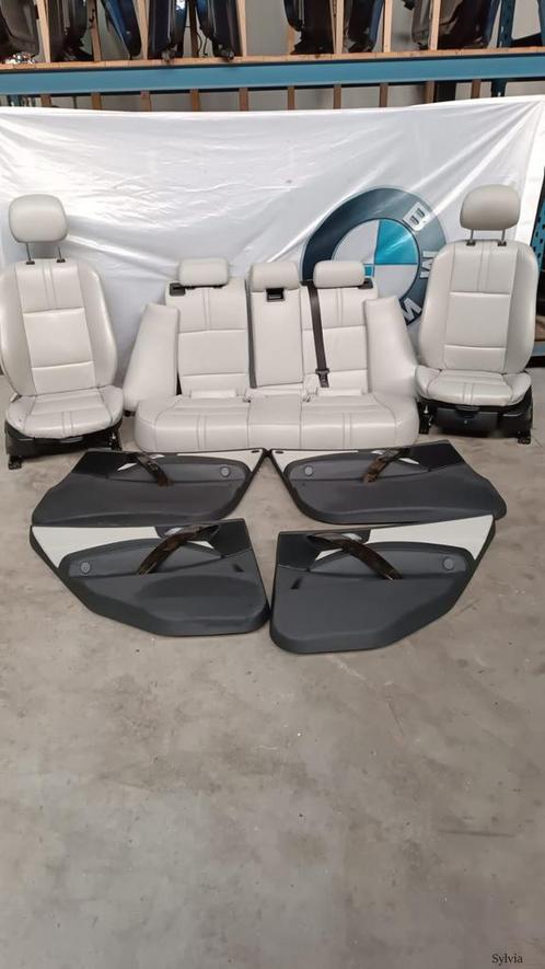 Creme leder sport interieur elektrisch BMW X3  serie  E83, Auto-onderdelen, Interieur en Bekleding, Gebruikt, Ophalen of Verzenden