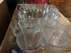 2 dozen met glazen, Ophalen