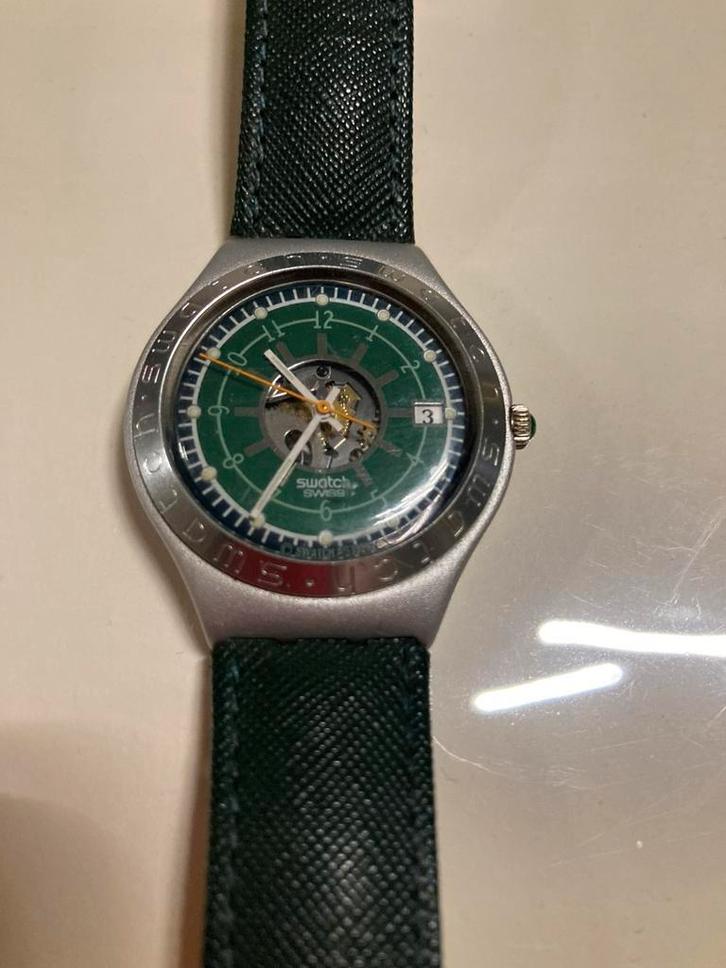 VINTAGE SWATCH IRONIE HORLOGE ALS NIEUW + NIEUWE BATTERIJ!!!, Handtassen en Accessoires, Horloges | Heren, Ophalen of Verzenden
