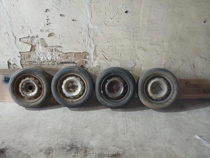 Reservewielen berlingo en partner, Auto-onderdelen, Banden en Velgen, Band(en), Zomerbanden, 14 inch, 175 mm, Bestelwagen, Gebruikt