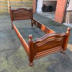 Bedframe, Huis en Inrichting, Slaapkamer | Bedden, Ophalen