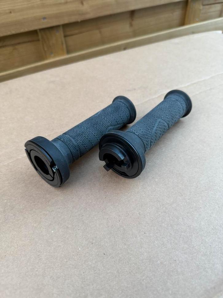 KTM Ride by Wire grips handvaten, Motoren, Onderdelen | Merk-onafhankelijk, Nieuw, Ophalen of Verzenden