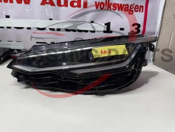 Volkswagen Golf VIII Koplamp  beschikbaar voor biedingen