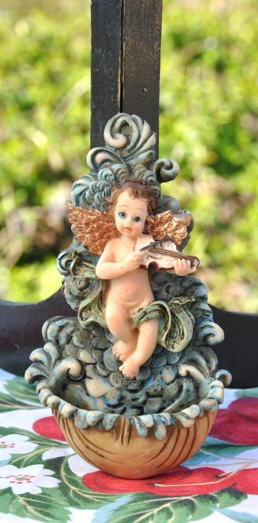 benitier en resine ange joueur de violon pt accident (ph 3), Antiquités & Art, Enlèvement ou Envoi