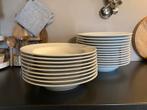 Diepe borden, Huis en Inrichting, Keuken | Servies, Ophalen, Zo goed als nieuw, Bord(en), Effen