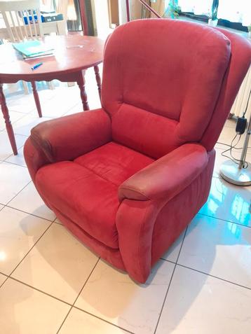2 fauteuils en tissus  beschikbaar voor biedingen