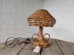vintage bijzetlampje in rotan, Antiek en Kunst, Curiosa en Brocante, Ophalen
