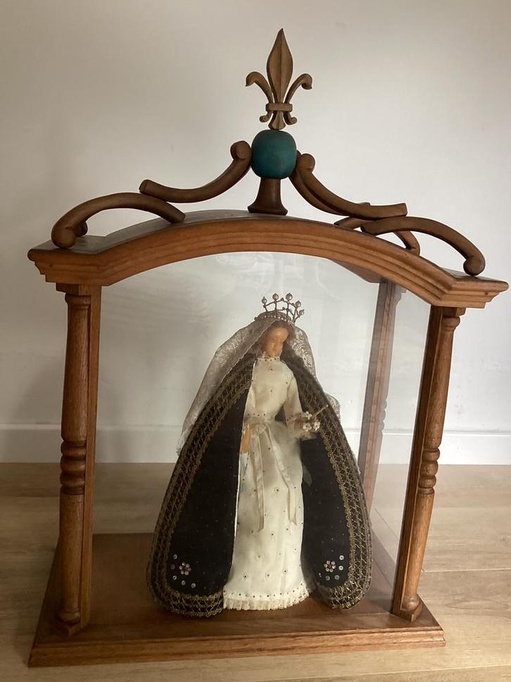 Mariabeeld in stolp, Antiek en Kunst, Antiek | Religieuze voorwerpen, Ophalen