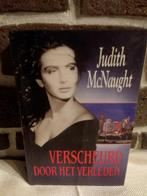 Judith McNaught - Verscheurd door het verleden, Boeken, Ophalen of Verzenden, Zo goed als nieuw, Macnaught