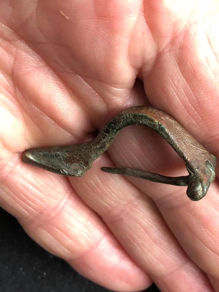 ROMEINSE Boog FIBULA met ORIGINELE pin apart Bodemvondst, Antiquités & Art, Curiosités & Brocante, Enlèvement ou Envoi