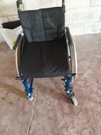 Petit modèle de fauteuil roulant., Divers, Chaises roulantes, Comme neuf, Enlèvement