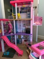 Dreamhouse Barbie met 3 niveaus en voll. inrichting + camper, Enlèvement, Comme neuf, Maison de poupées