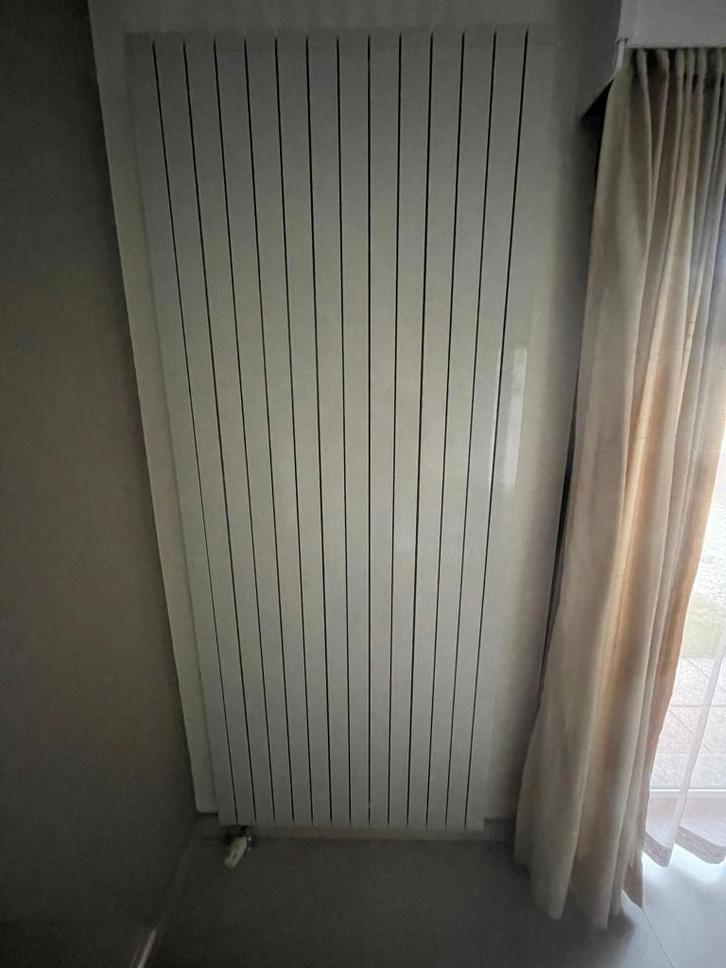 verticale radiator - radiateur vertical, Bricolage & Construction, Chauffage & Radiateurs, Comme neuf, Radiateur, 80 cm ou plus