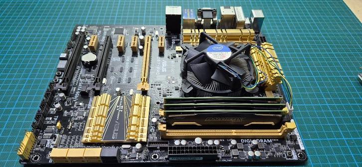 Kit ASUS Z87-PRO + CPU i7-4770K + 16Go RAM DDR3, Informatique & Logiciels, Processeurs, Utilisé, 4-core, 3 à 4 Ghz, Enlèvement ou Envoi