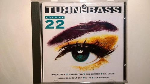 Turn Up The Bass Volume 22, CD & DVD, CD | Compilations, Comme neuf, Dance, Envoi