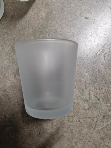 Theeglaasjes/aperitiefglaasjes mat glas 19 stuks 8 cm hoog  beschikbaar voor biedingen