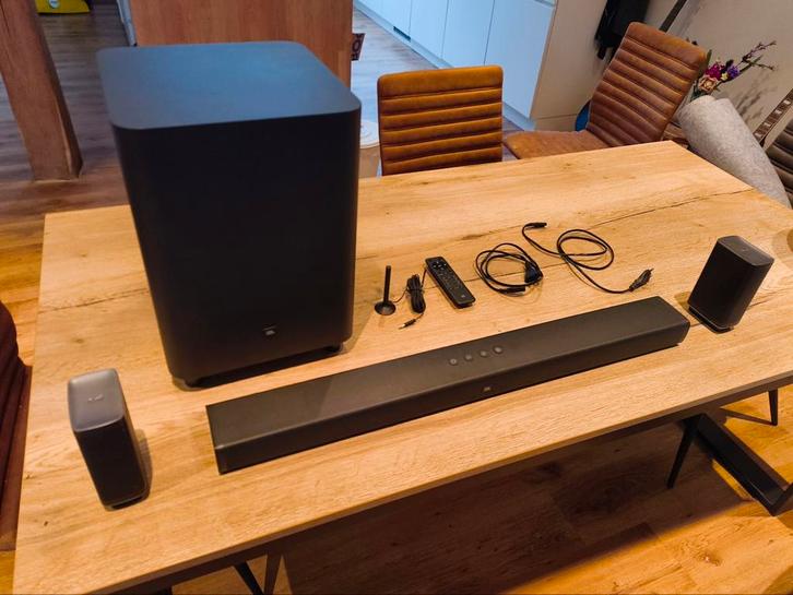 Wireless surround soundbar met Subwoofer - JBL Bar 5.1, Audio, Tv en Foto, Soundbars, Zo goed als nieuw, Bluetooth, Met externe subwoofer