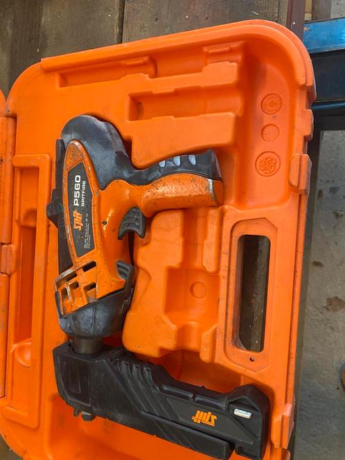 Spit p560 kruitnagelpistool, Doe-het-zelf en Bouw, Gereedschap | Overige machines, Gebruikt, Ophalen
