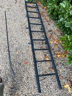 Ladder om aan muur te bevestigen, Ophalen, Gebruikt, Ladder