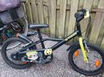 B twin 16 inch fiets, Fietsen en Brommers, Fietsen | Kinderfietsjes, Ophalen, Gebruikt, Zijwieltjes