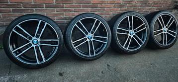 Originele BMW M Velgen Breedset Met Banden, Auto-onderdelen, Banden en Velgen, Ophalen, 18 inch, Band(en)