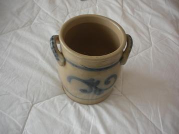 Pot en grès N 2. beschikbaar voor biedingen