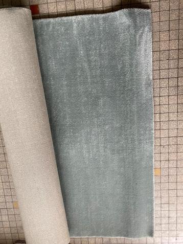 Twee lichtblauw/grijze tapijten - 200cm x 140cm beschikbaar voor biedingen