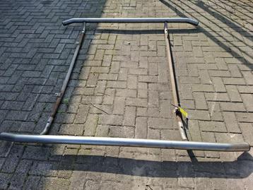 Sidebar van een Volkswagen Caddy beschikbaar voor biedingen