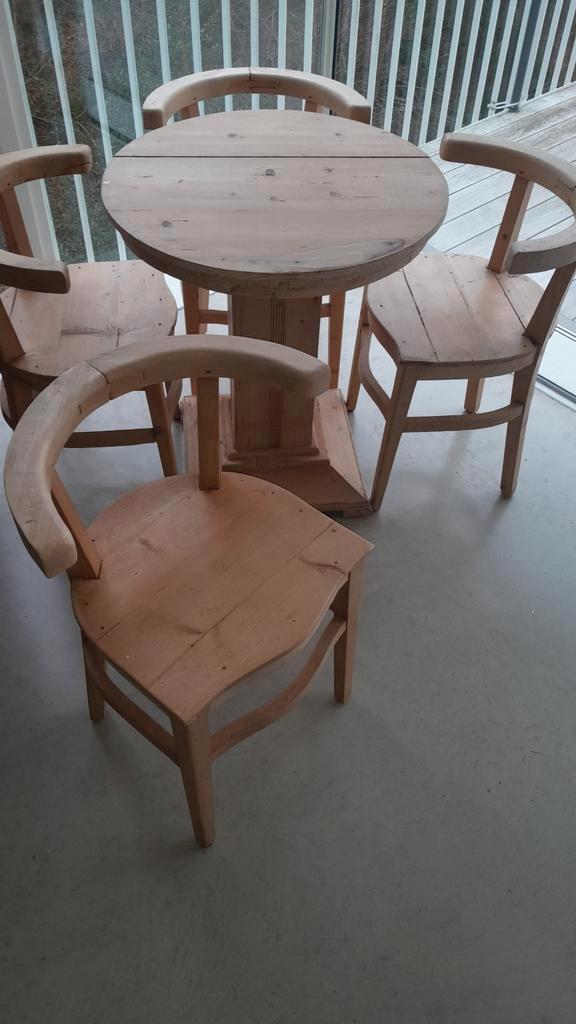 Pine bistrotafel, Huis en Inrichting, Complete eetkamers, Ophalen