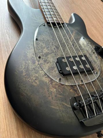 Sterling by Music Man Stingray Ray34 PB beschikbaar voor biedingen