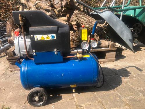 Compressor 1,5pk 8bar max - olie gesmeerd, Doe-het-zelf en Bouw, Compressors, Gebruikt, 6 tot 10 bar, Minder dan 25 liter, Minder dan 200 liter/min