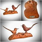 Oude houten sculptuur - „Twee vogels op een boomstronk” - Si, Antiek en Kunst, Ophalen