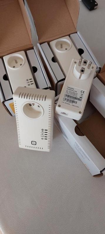 WiFi powerline PG-9082LG-TN + 3 bijstations PG-9073-TN beschikbaar voor biedingen