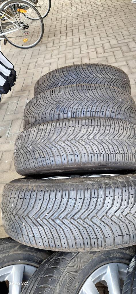 225 65 17", Auto-onderdelen, Banden en Velgen, Banden en Velgen, All Season, 17 inch, 225 mm, Gebruikt, Ophalen