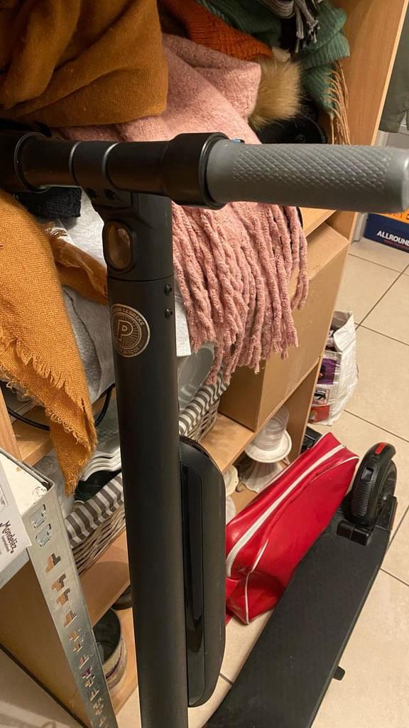 Elektrische step, Fietsen en Brommers, Steps, Zo goed als nieuw, Ophalen