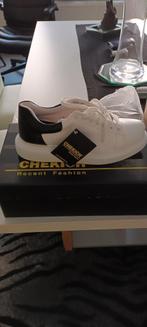 TE KOOP SNEAKER MAAT 39, Kleding | Dames, Schoenen, Wit, Nieuw, Sneakers, Ophalen