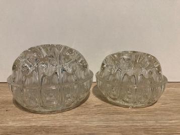 2 vintage glazen bloemaren uit Frankrijk beschikbaar voor biedingen