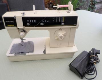 Singer naaimachine beschikbaar voor biedingen
