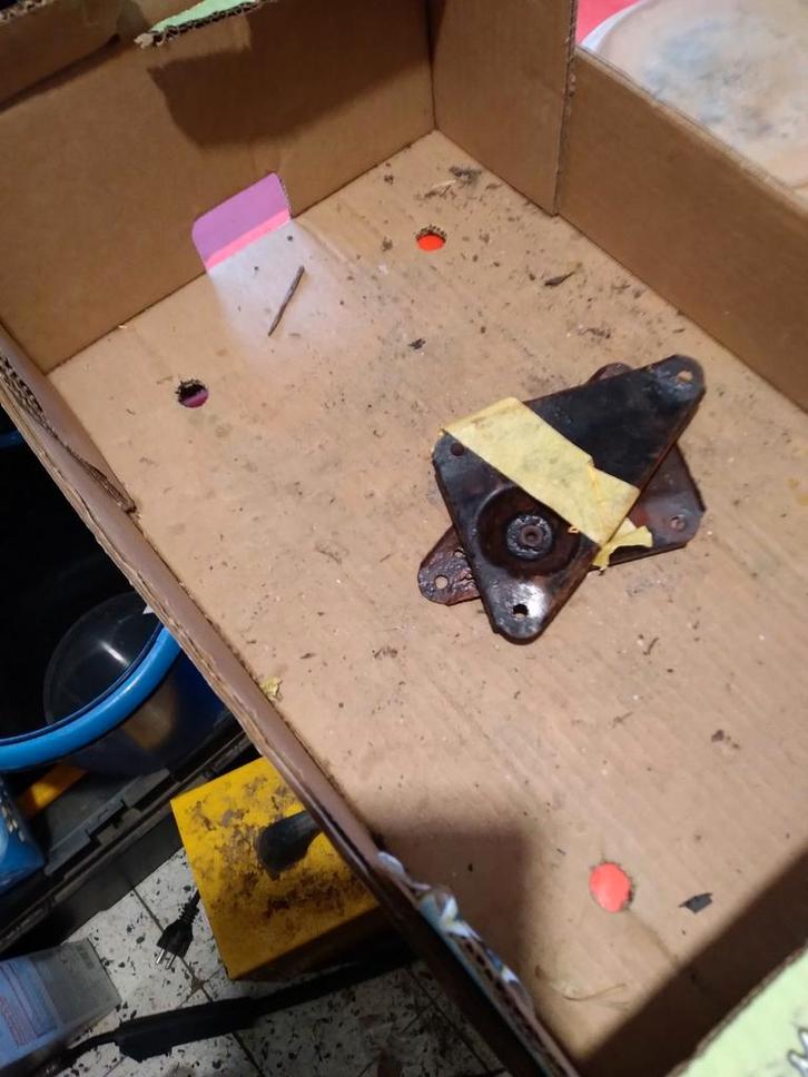 Achter bumper patten Nissan micra k10, Auto-onderdelen, Carrosserie, Bumper, Nissan, Achter, Ophalen of Verzenden