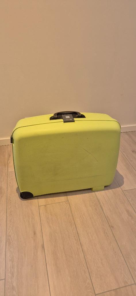 2 reiskoffers Delsey met cijferslot, Handtassen en Accessoires, Koffers, Gebruikt, Hard kunststof, 60 tot 70 cm, 45 tot 55 cm