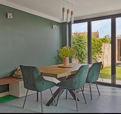 Eettafel + drie stoelen + salontafel, Huis en Inrichting, Tafels | Eettafels, Zo goed als nieuw, Ophalen