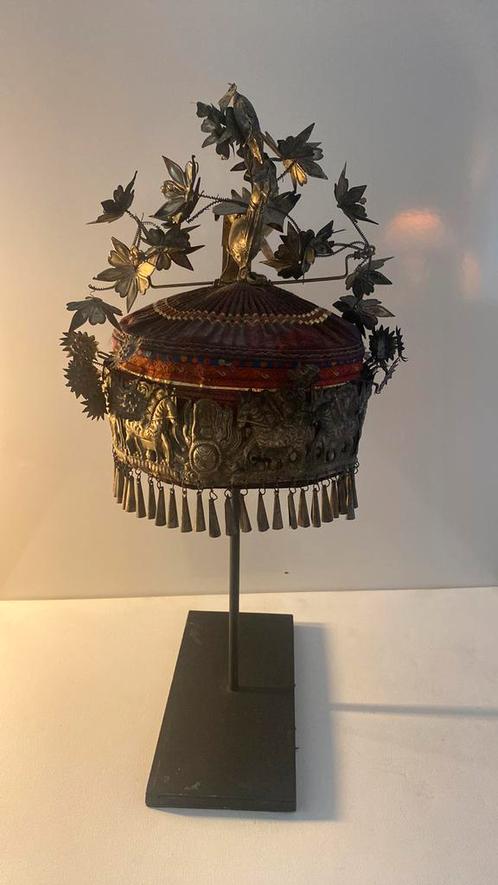 Zilver Miao bruidskapje, Antiek en Kunst, Kunst | Niet-Westerse kunst, Ophalen