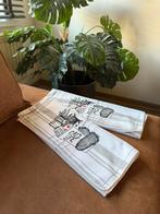2 handdoeken katten humor, Maison & Meubles, Cuisine | Linge de cuisine, Enlèvement ou Envoi, Comme neuf, Blanc, Torchon ou Serviette