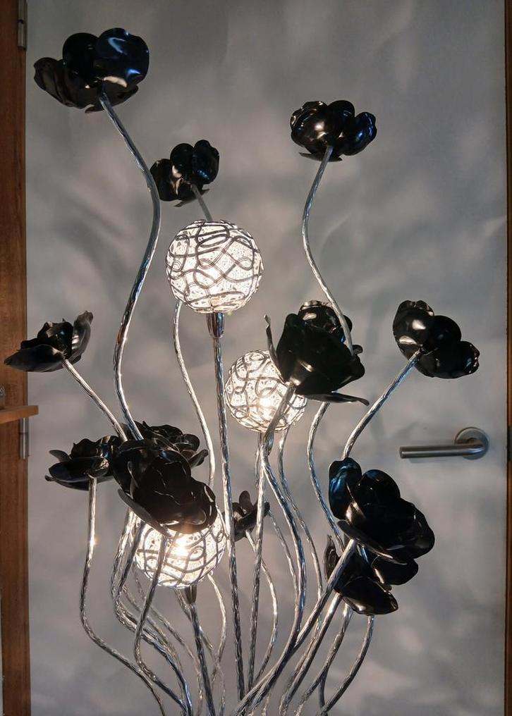 Zilver/zwart staande lamp, Huis en Inrichting, Lampen | Tafellampen, Zo goed als nieuw, Ophalen